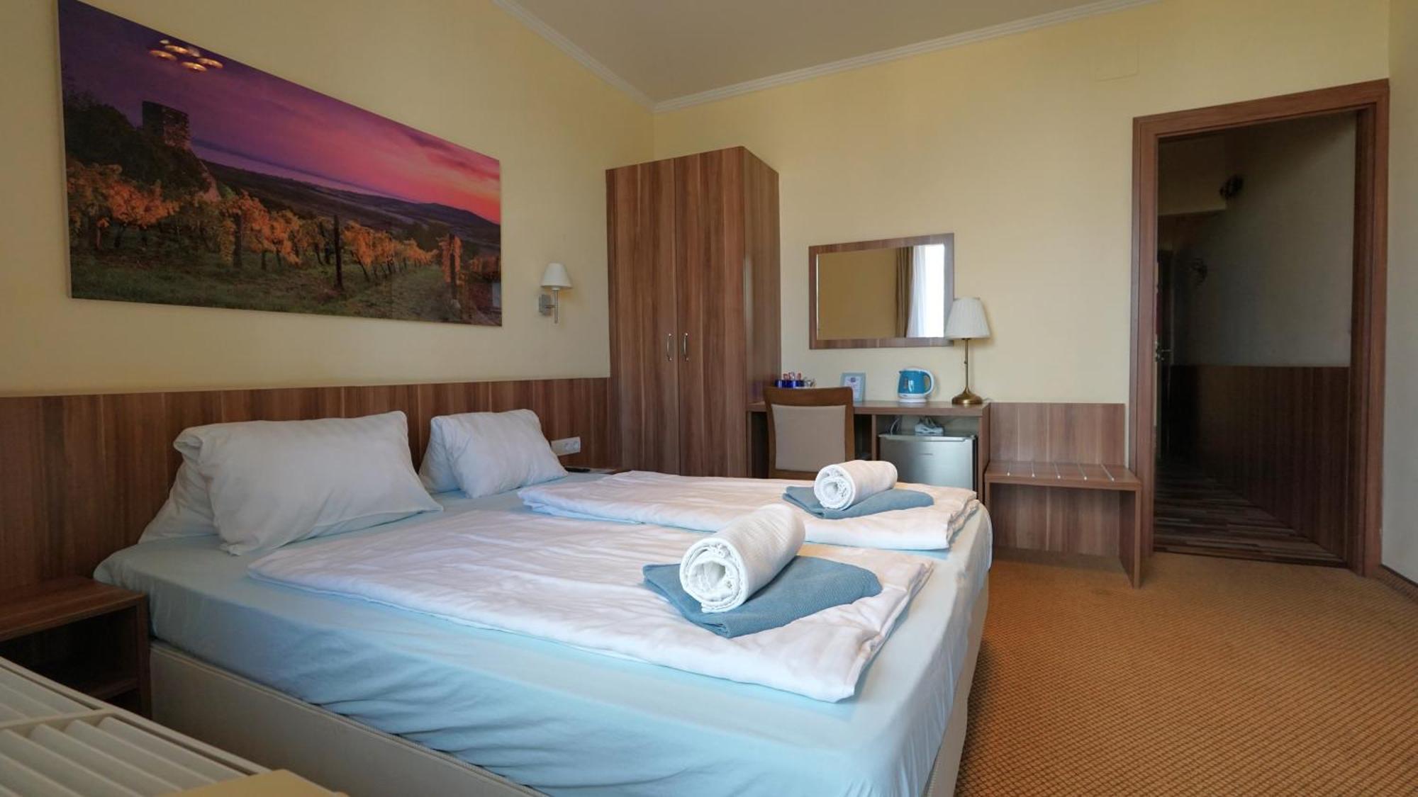 Balaton Colors Beach Hotel 希欧福克 外观 照片