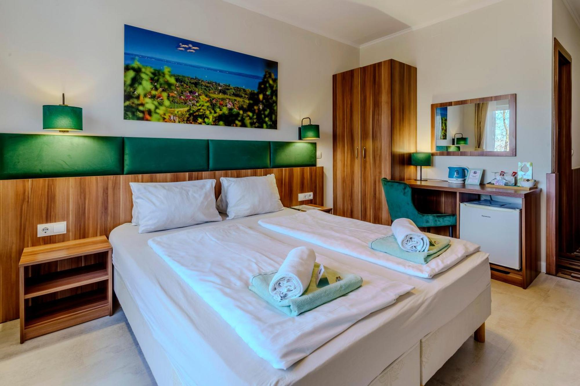 Balaton Colors Beach Hotel 希欧福克 外观 照片