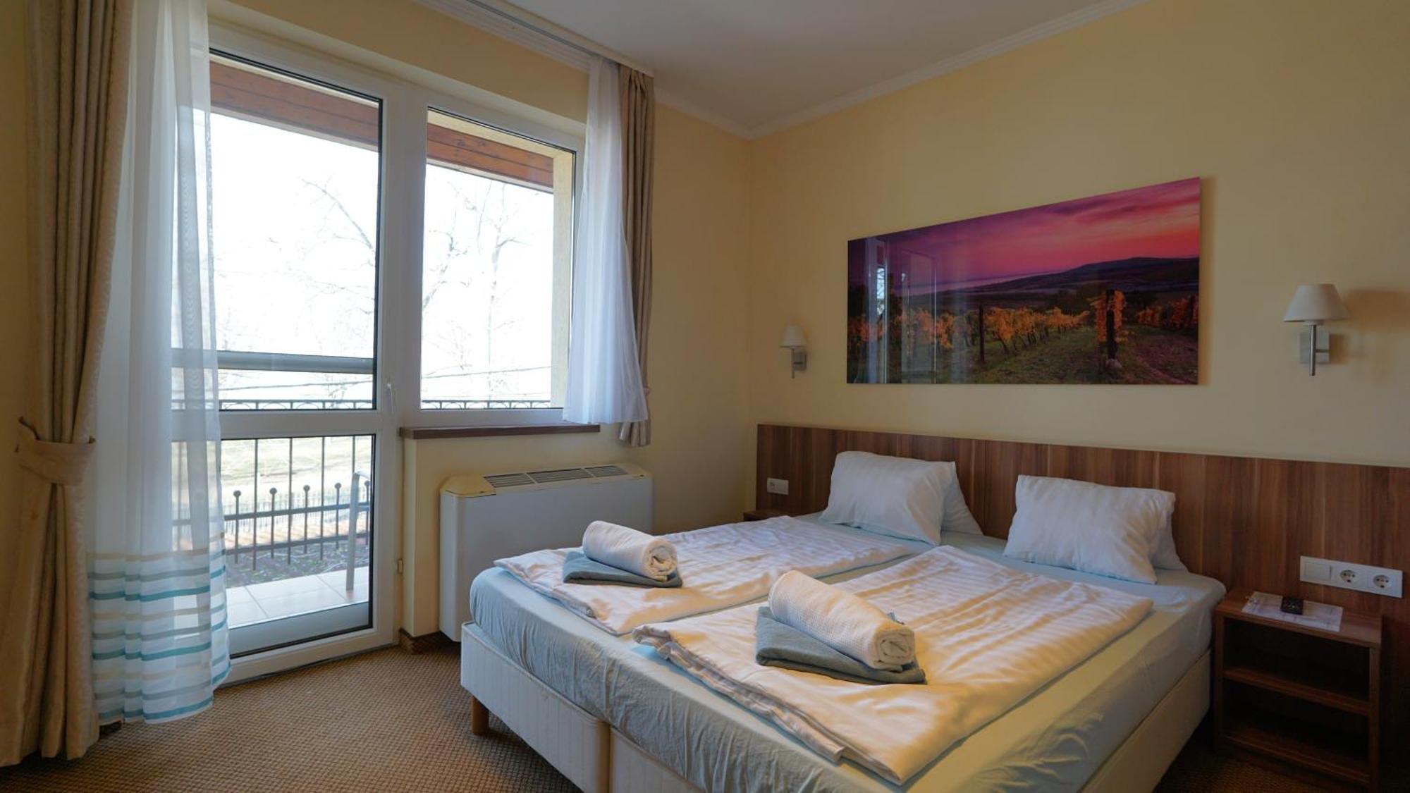 Balaton Colors Beach Hotel 希欧福克 外观 照片