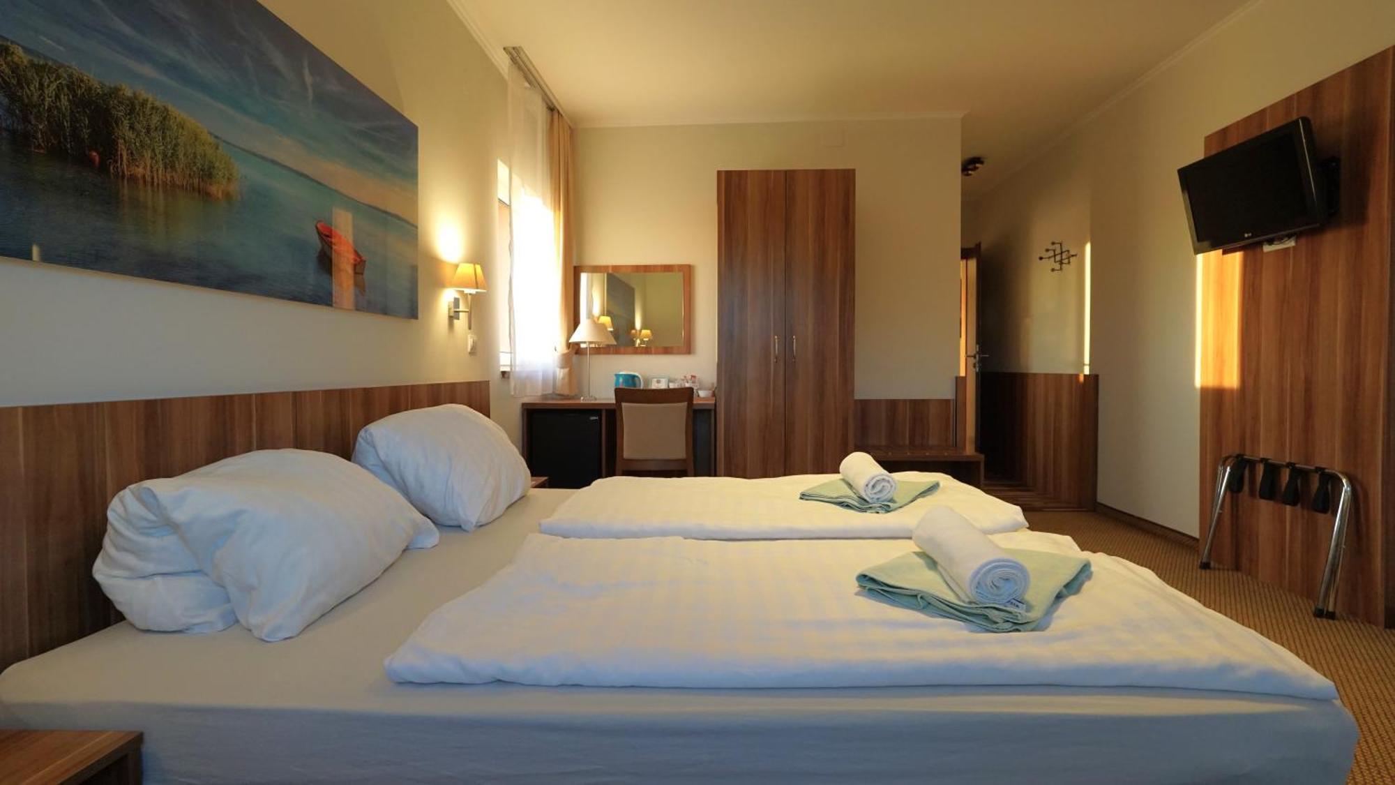 Balaton Colors Beach Hotel 希欧福克 外观 照片