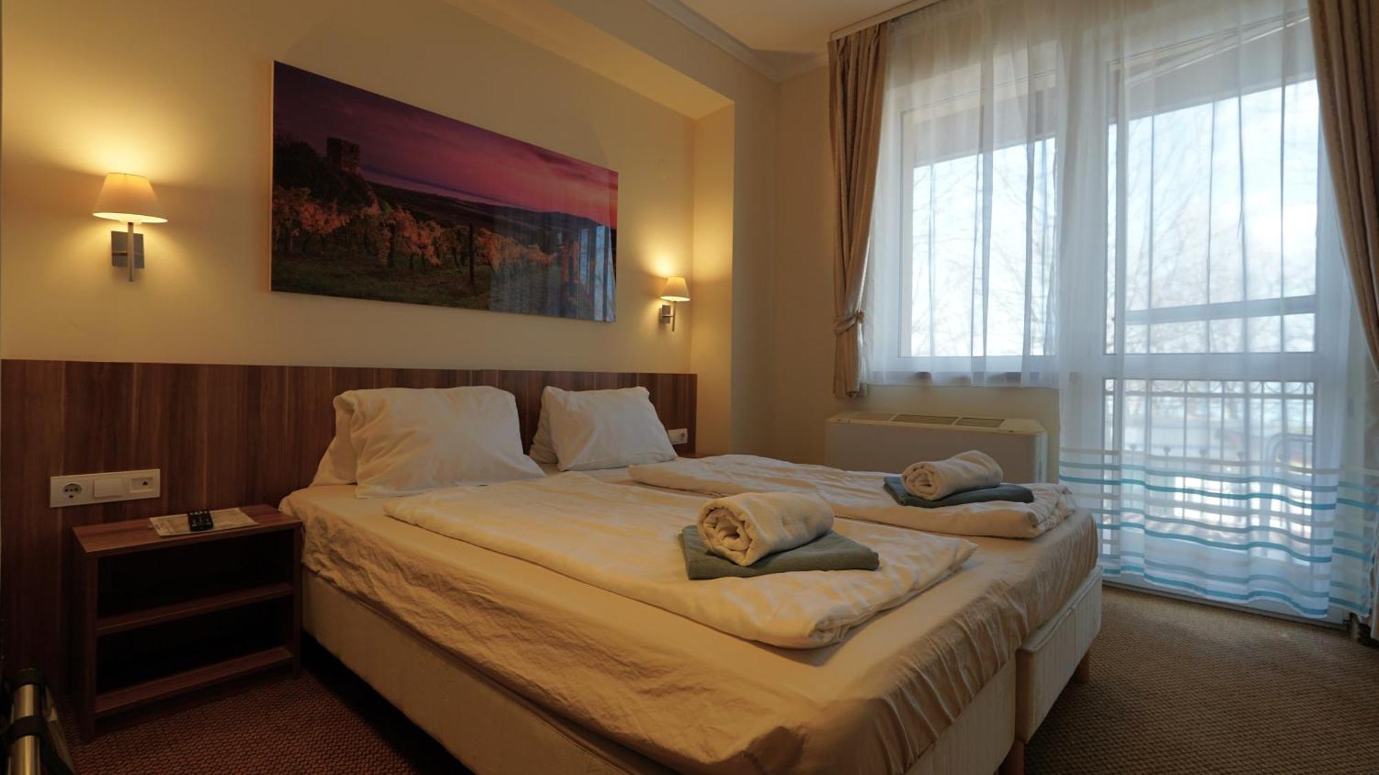 Balaton Colors Beach Hotel 希欧福克 外观 照片