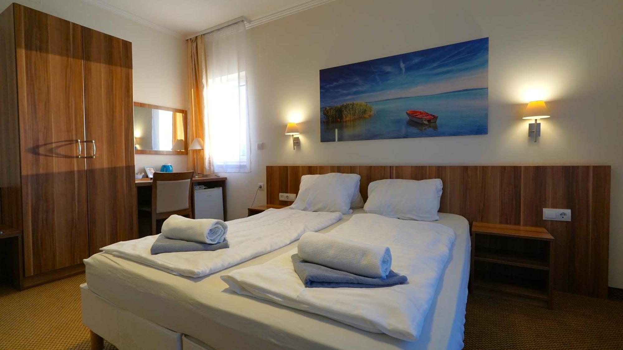 Balaton Colors Beach Hotel 希欧福克 外观 照片